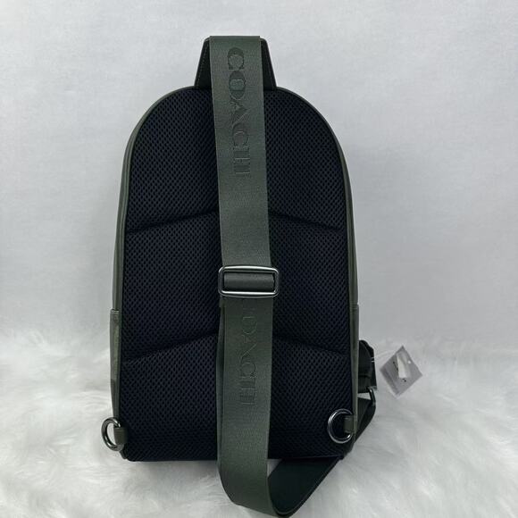 COACH Men’s West Pack In Signature Camo Print Gunmetal/Dark Shamrock CW312 NWT - Picture 4 of 8